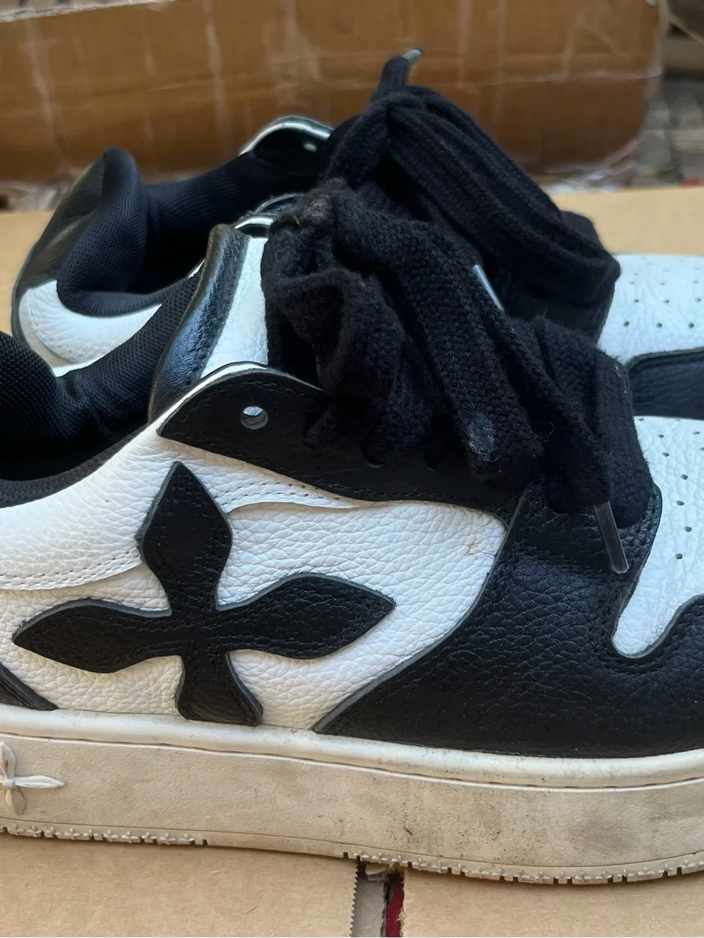 SMFK black and white sneakers